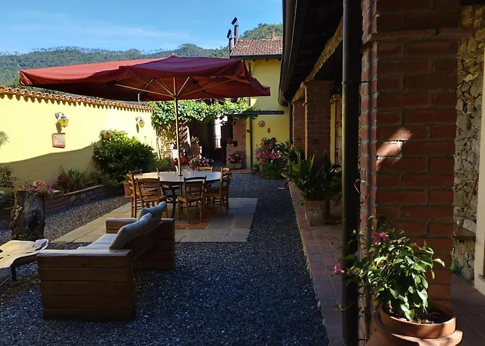 La Cascina Di Anna Gæstehus Beverino